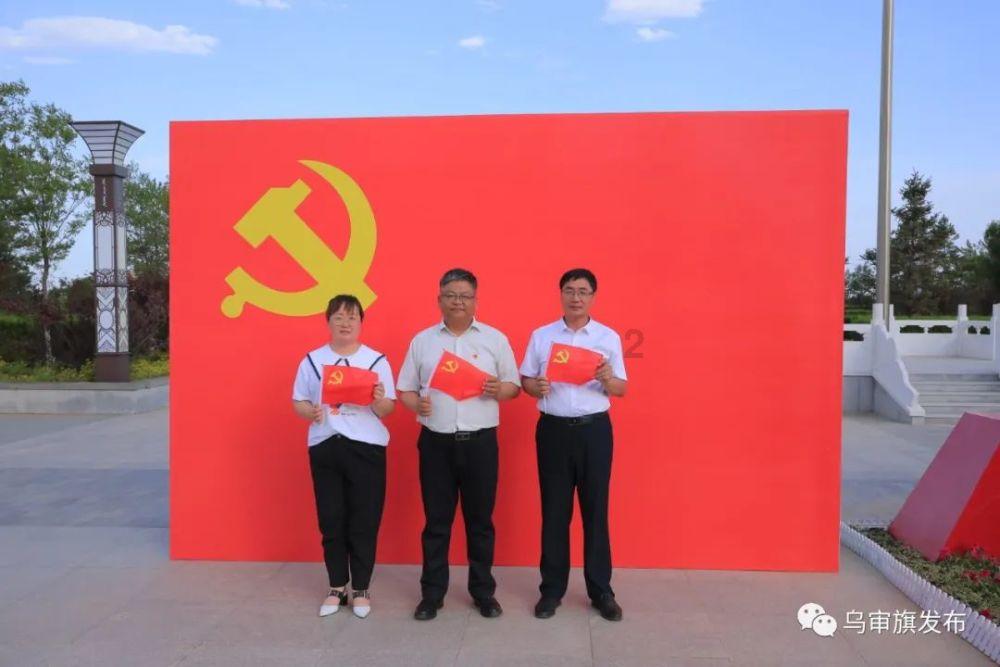中国社科院金融所报告:建议货币政策适时降准并继续较大幅度降息